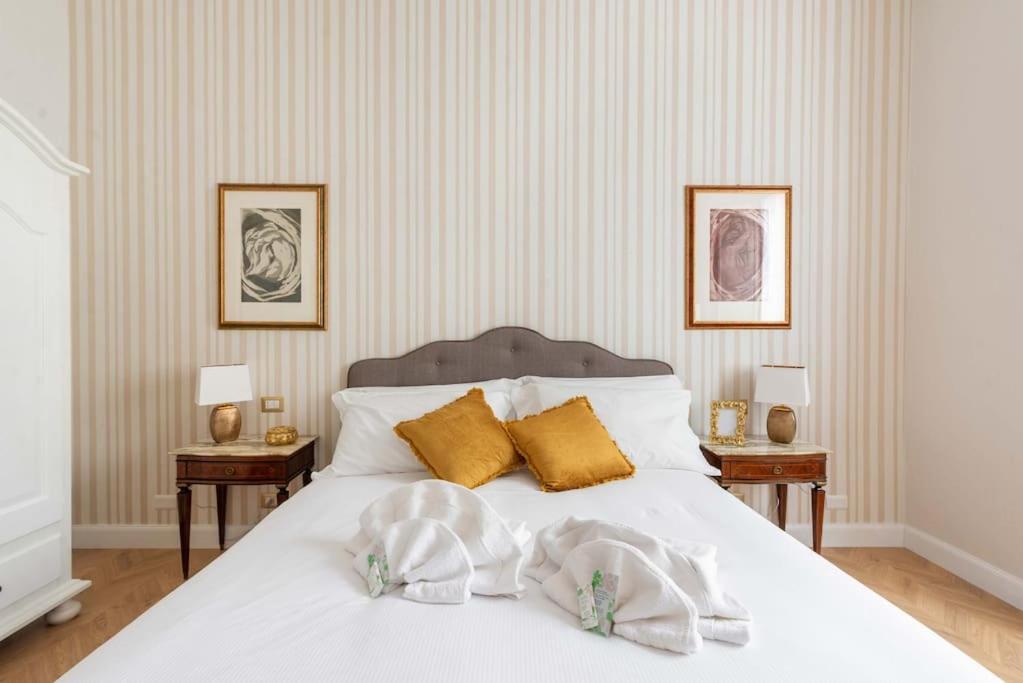 Colosseum 10Steps Away, Marco Aurelio Luxury House Roma Ngoại thất bức ảnh